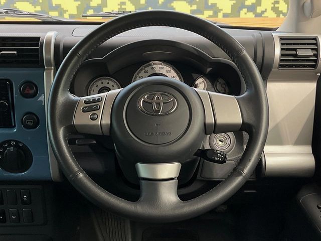 TOYOTA FJ CRUISER 4WD 2016