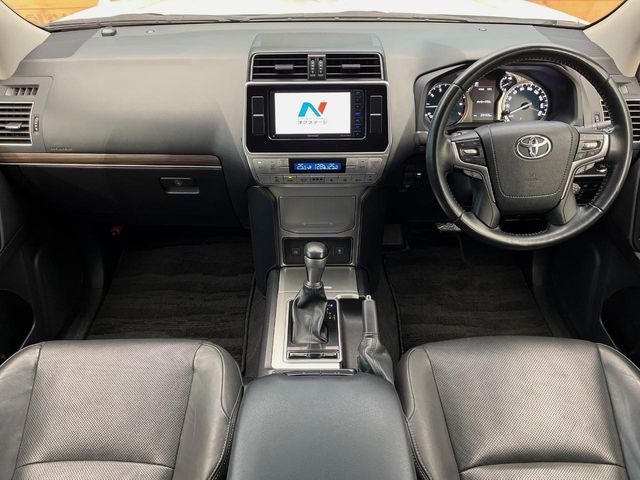 TOYOTA LANDCRUISER PRADO 2019