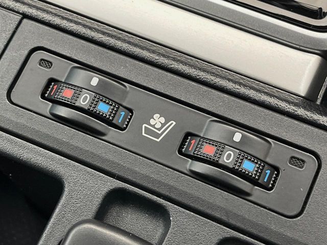 TOYOTA LANDCRUISER PRADO 2019