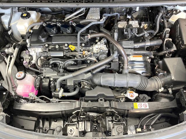 TOYOTA SIENTA HYBRID 2024