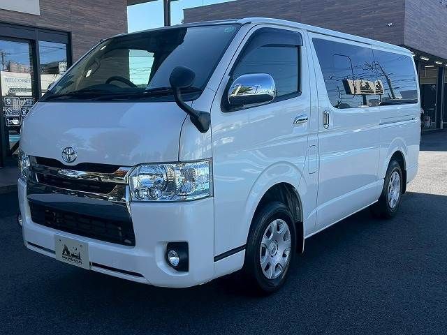 TOYOTA HIACE van 4WD 2019