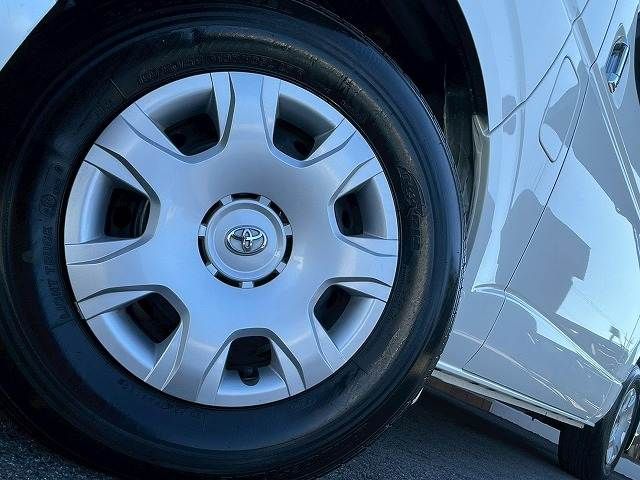 TOYOTA HIACE van 4WD 2019