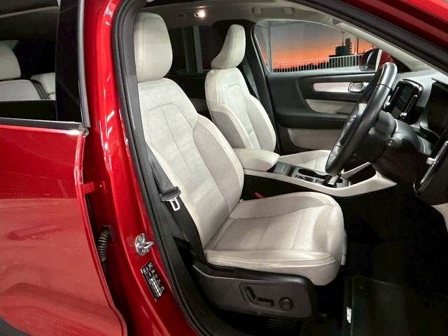 VOLVO VOLVO XC40 2018