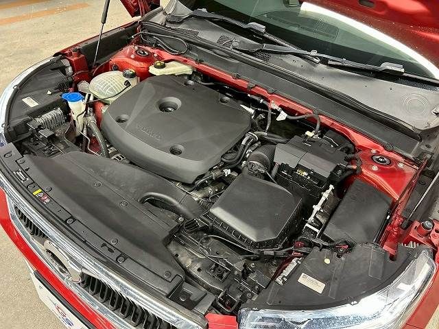 VOLVO VOLVO XC40 2018