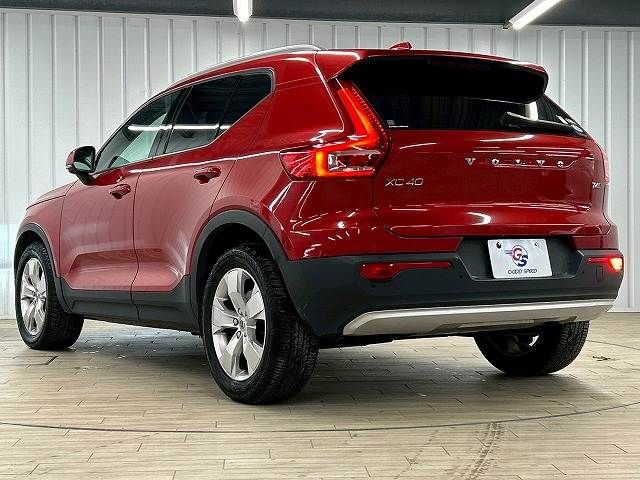 VOLVO VOLVO XC40 2018