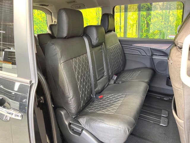 MITSUBISHI DELICA D:5 4WD 2024