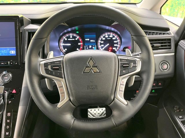 MITSUBISHI DELICA D:5 4WD 2024