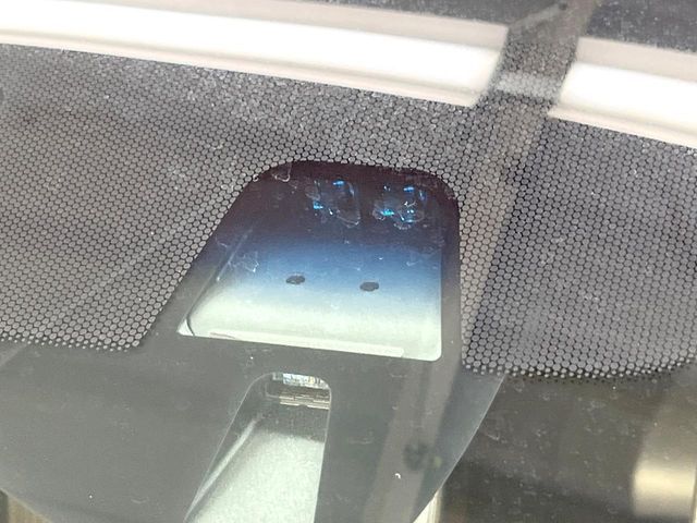 HONDA VEZEL HYBRID 2015