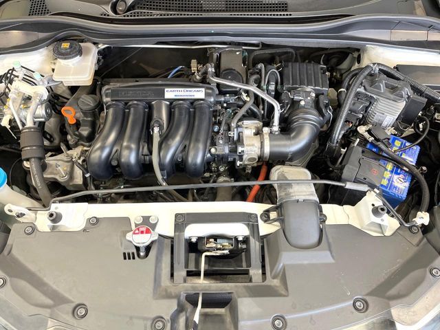 HONDA VEZEL HYBRID 2015