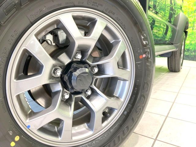 SUZUKI JIMNY NOMADE 2025