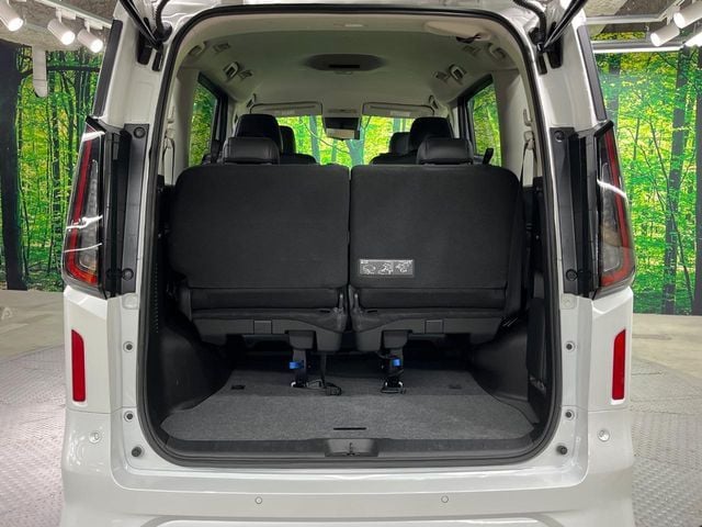 NISSAN SERENA  WG 2023