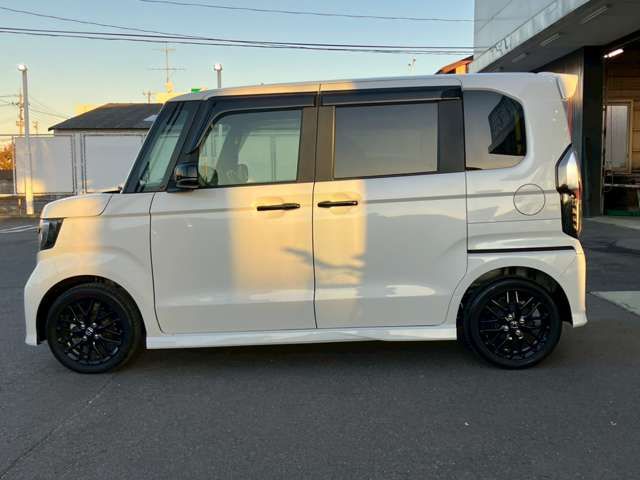 HONDA N BOX CUSTOM 2022