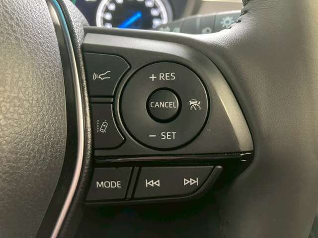 TOYOTA HARRIER HYBRID 2021