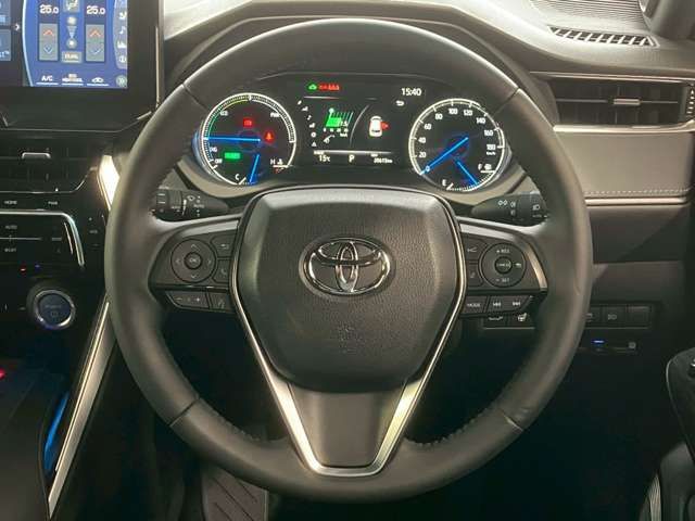TOYOTA HARRIER HYBRID 2021