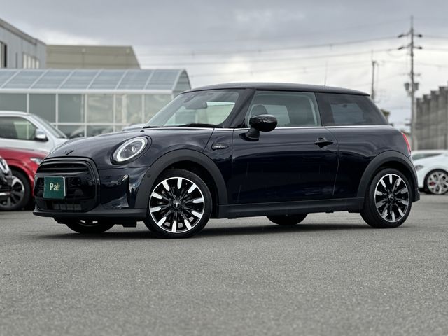 BMW MINI COOPER 2024