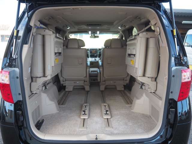TOYOTA ALPHARD 2013