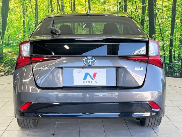 TOYOTA PRIUS 2020