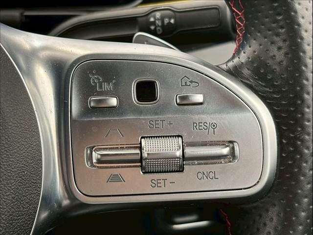 MERCEDES BENZ MERCEDES BENZ GLA class 2020