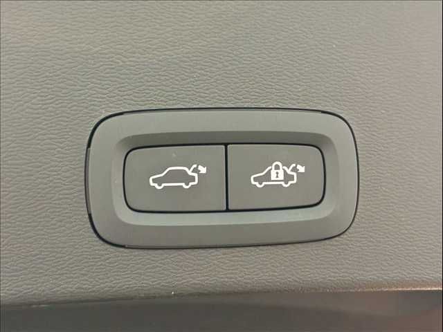 VOLVO VOLVO XC40 2022