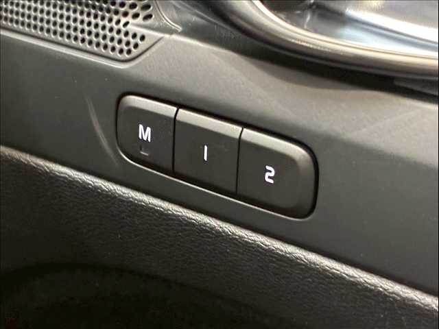 VOLVO VOLVO XC40 2022