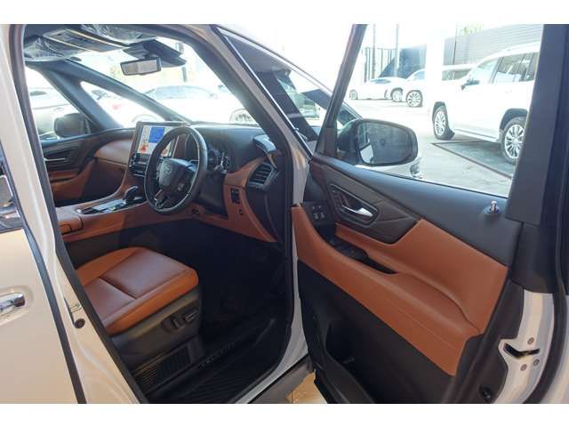 TOYOTA VELLFIRE  HYBRID 2025