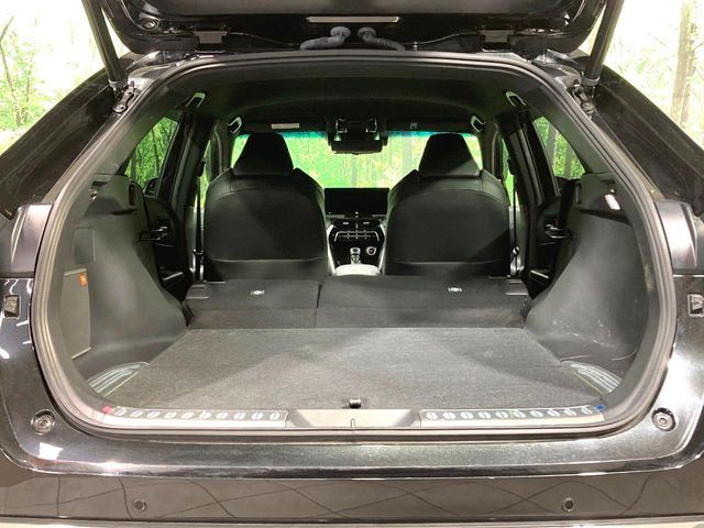 TOYOTA HARRIER 2WD 2022