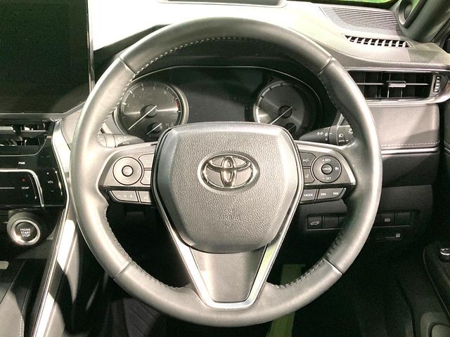 TOYOTA HARRIER 2WD 2022