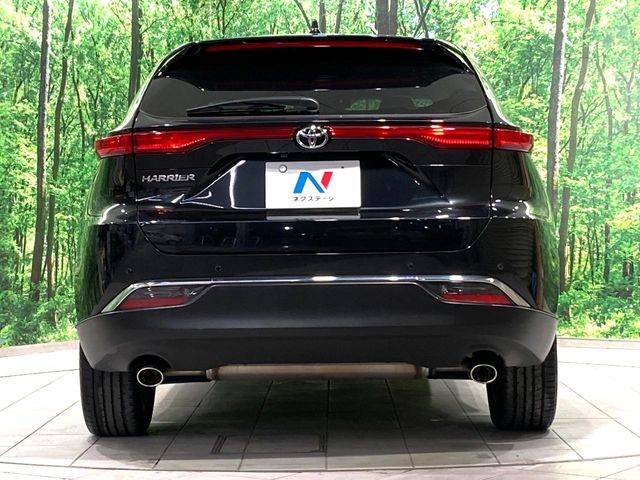 TOYOTA HARRIER 2WD 2022
