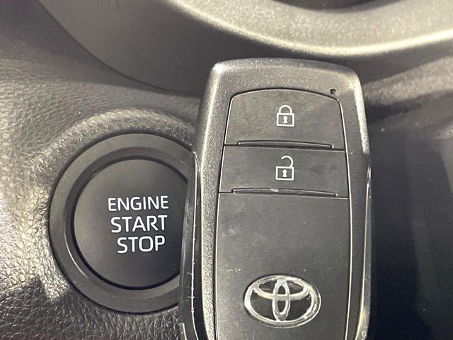 TOYOTA YARIS CROSS 2025