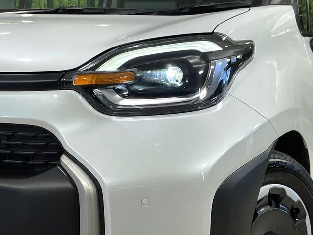 TOYOTA SIENTA HYBRID 2025