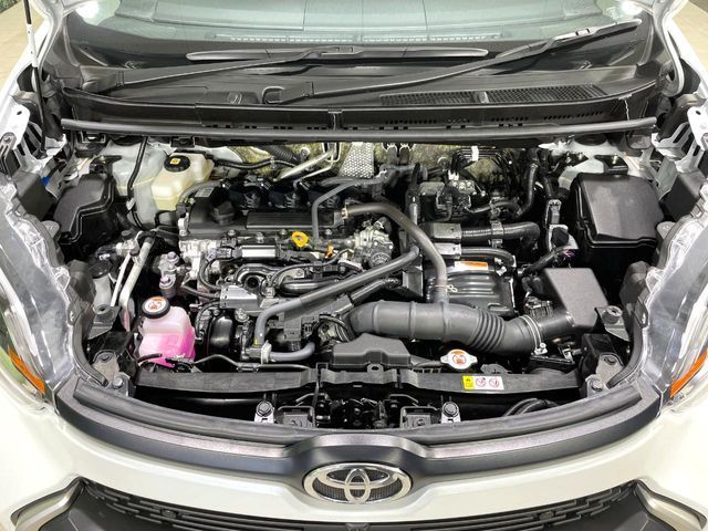 TOYOTA SIENTA HYBRID 2025