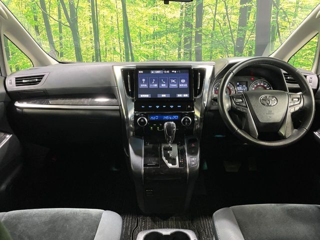 TOYOTA ALPHARD 2018