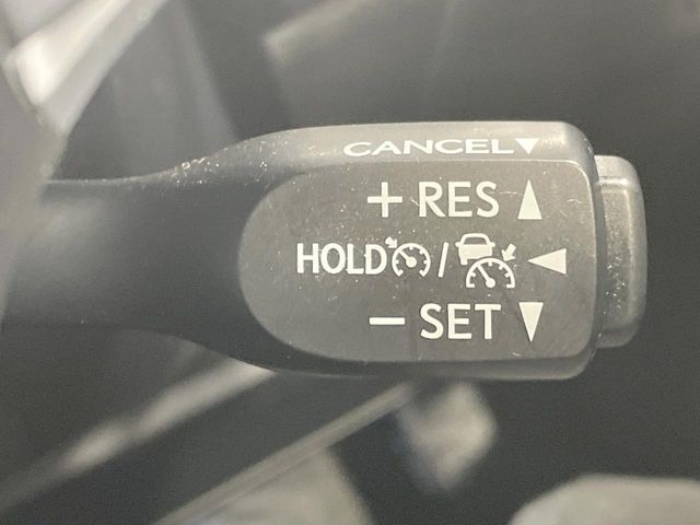 TOYOTA HARRIER HYBRID 2017