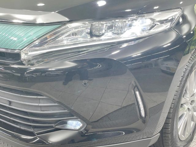 TOYOTA HARRIER HYBRID 2017