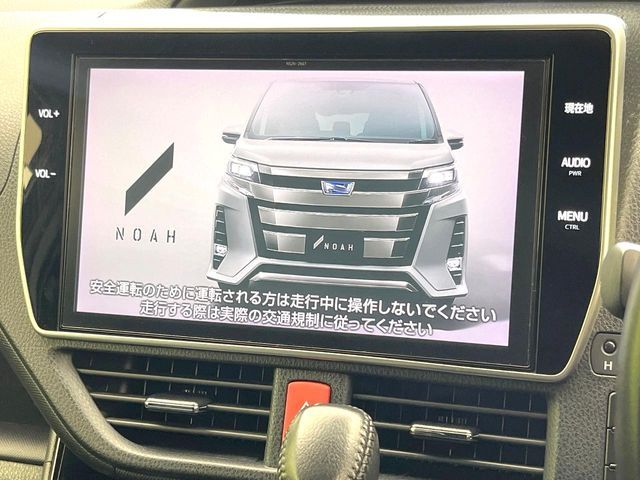 TOYOTA NOAH 2017