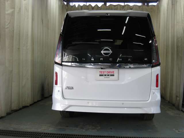 NISSAN SERENA  WG 4WD 2023