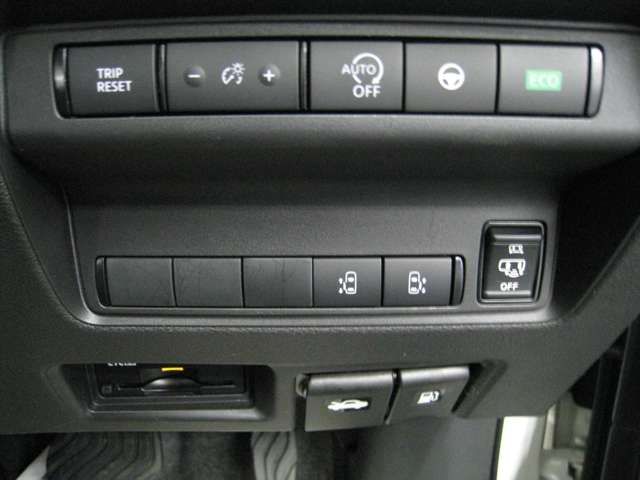 NISSAN SERENA  WG 4WD 2023