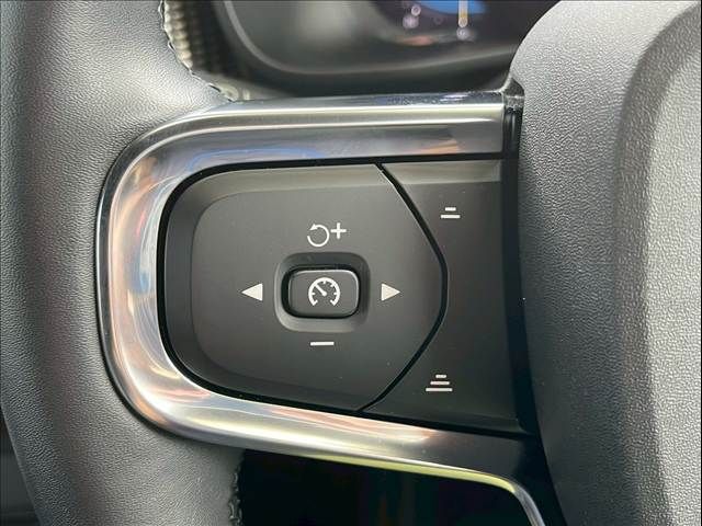 VOLVO VOLVO XC40 2022