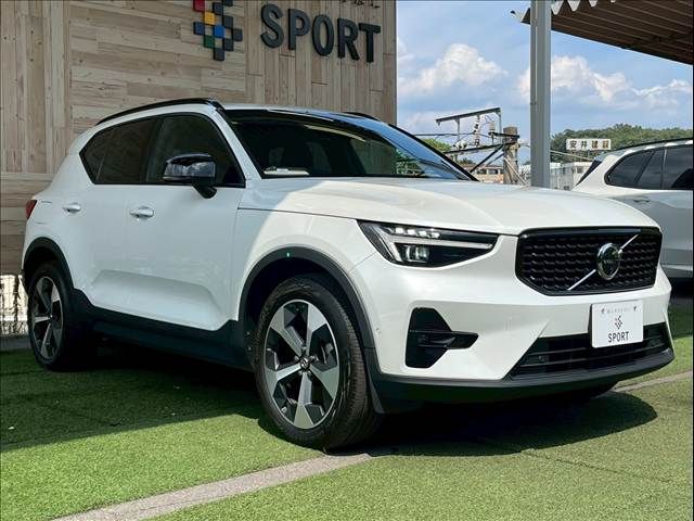 VOLVO VOLVO XC40 2022