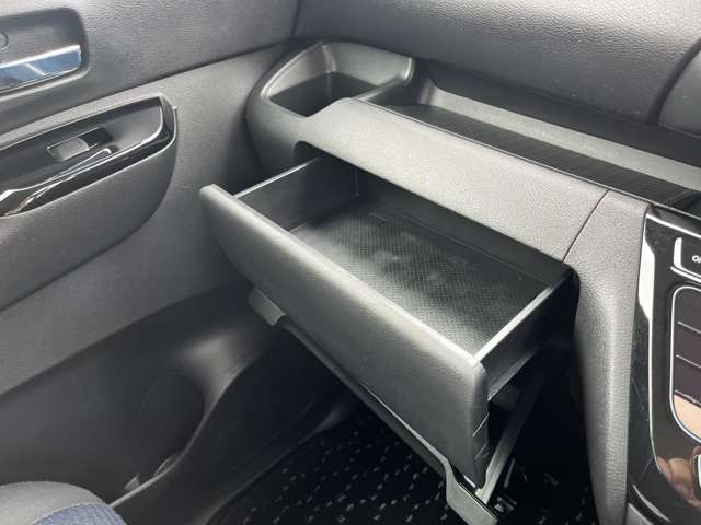 NISSAN ROOX 4WD 2021