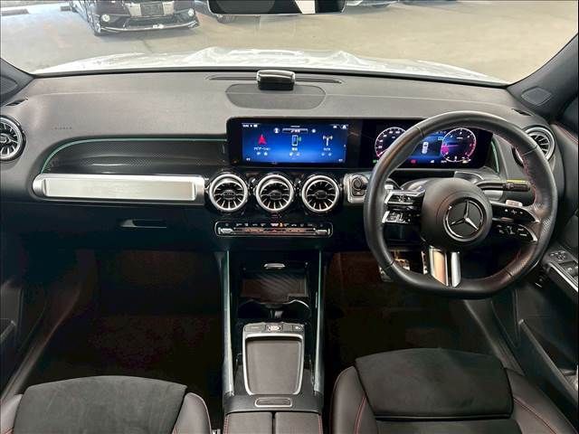 MERCEDES BENZ MERCEDES BENZ GLB 2024