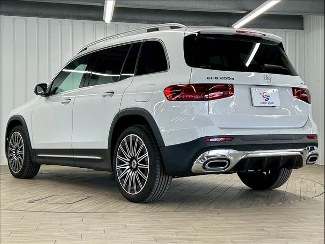 MERCEDES BENZ MERCEDES BENZ GLB 2024