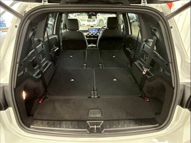 MERCEDES BENZ MERCEDES BENZ GLB 2024