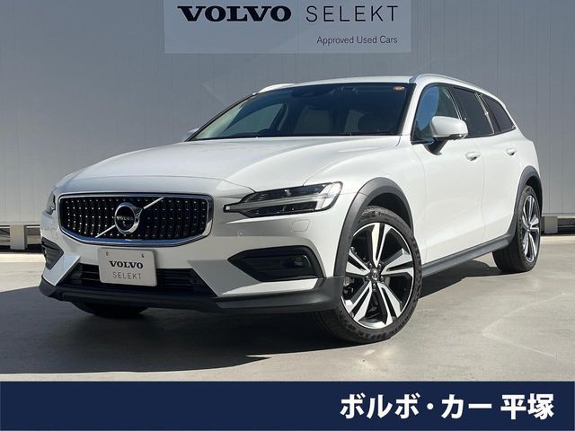 VOLVO VOLVO V60 CROSS COUNTRY 2021