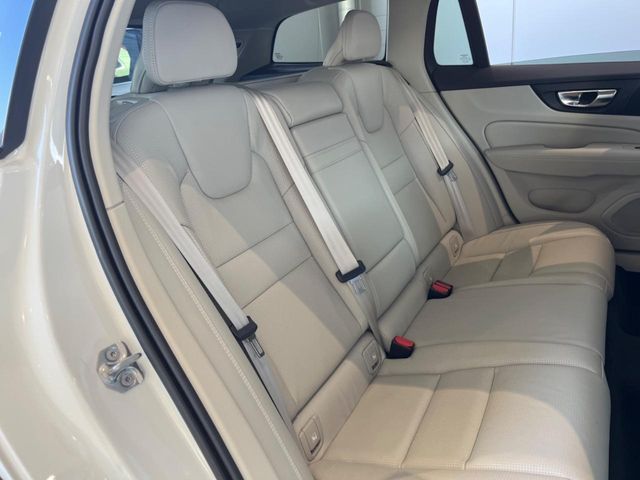 VOLVO VOLVO V60 CROSS COUNTRY 2021