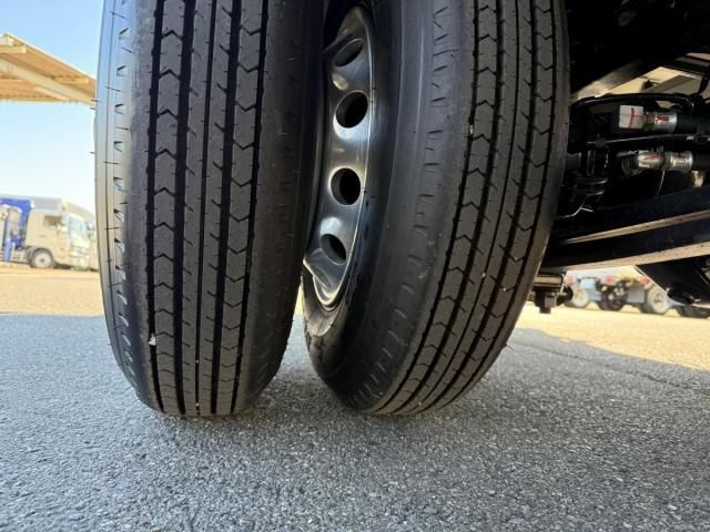 MITSUBISHI FUSOU FIGHTER 2025