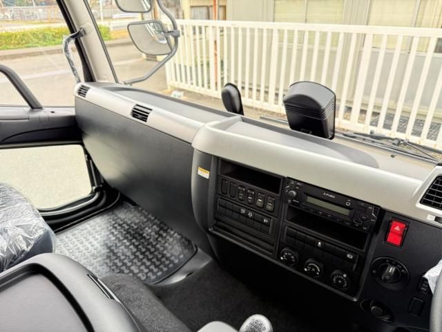 MITSUBISHI FUSOU FIGHTER 2025