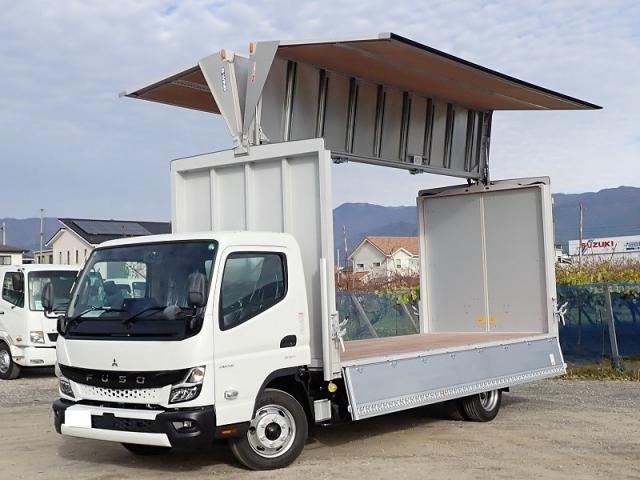 MITSUBISHI CANTER 2024