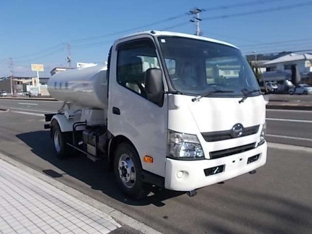 HINO DUTRO 2015