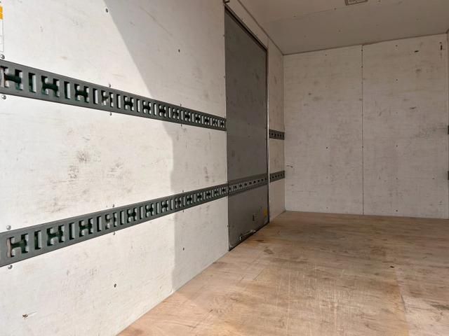 MITSUBISHI CANTER 2018